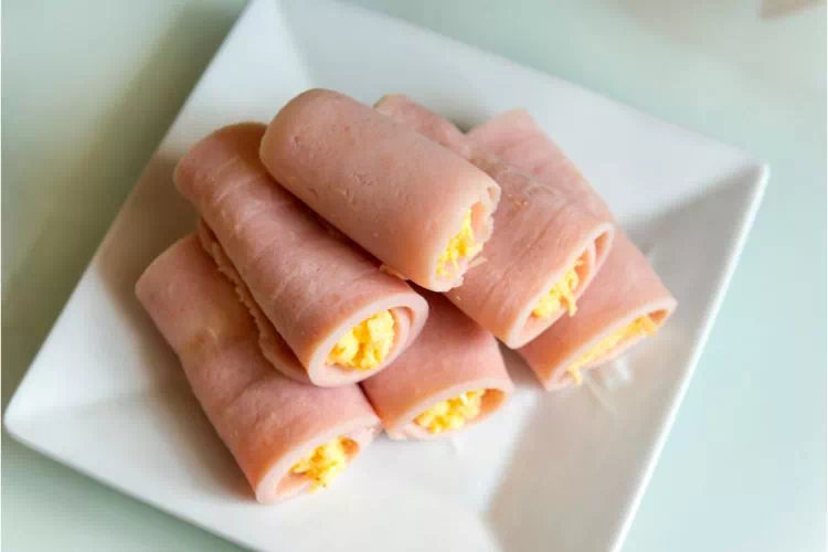 Mini roulés au jambon et au fromage