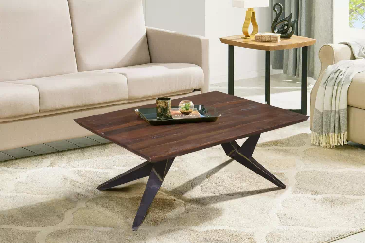 Table basse carrée en bois